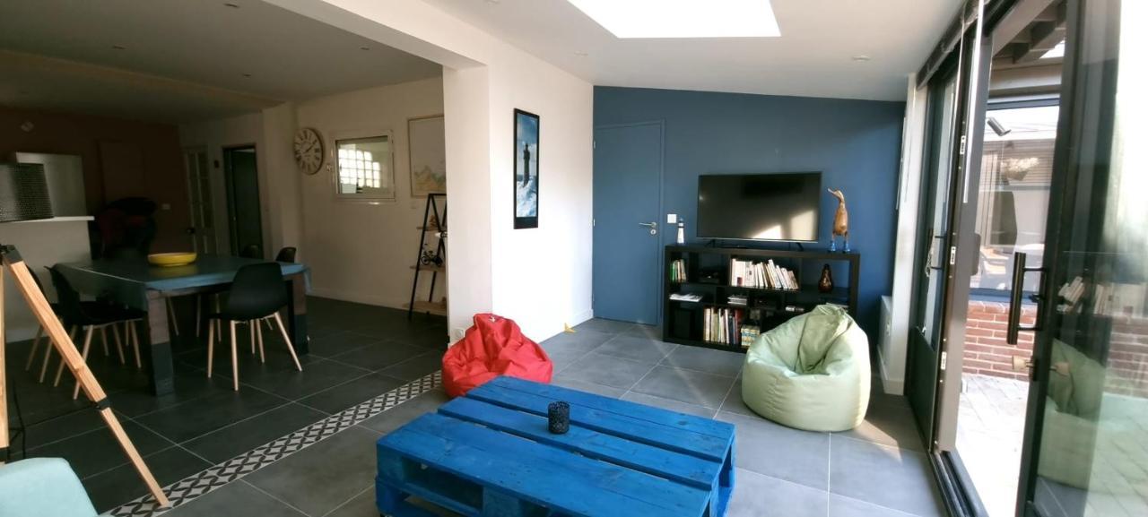 דינאר House With Terrace Near The Beach מראה חיצוני תמונה