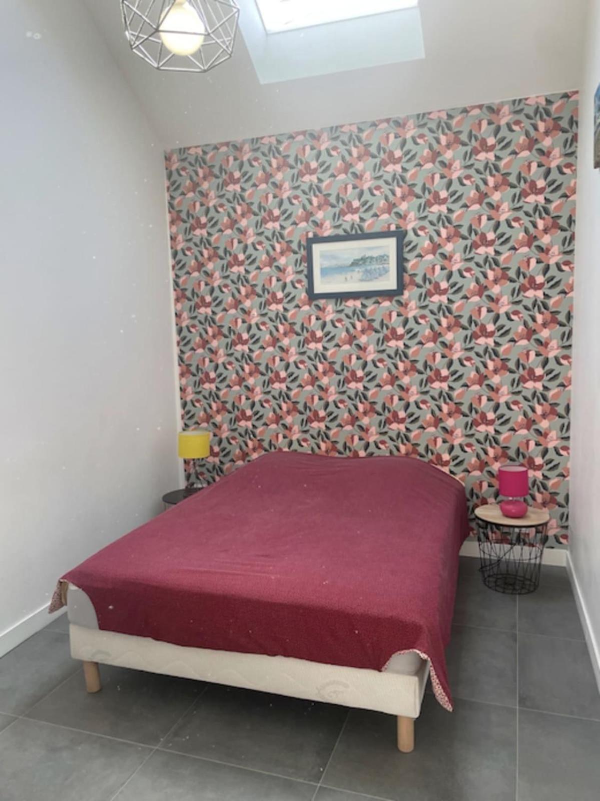 דינאר House With Terrace Near The Beach מראה חיצוני תמונה